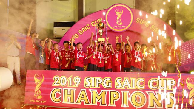 2019上港上汽青训夏令营暨上港上汽杯圆满闭幕
