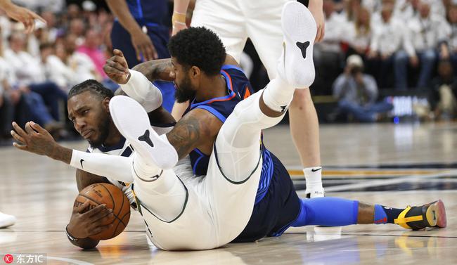 這才是季後賽!爵士雷霆一戰共計七次技犯一個驅逐 火爆衝突不斷!-黑特籃球-NBA新聞影音圖片分享社區