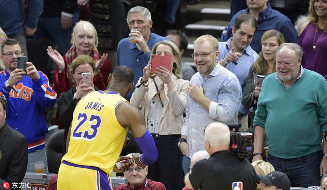 éªå£«ä¸»åºè´æ¬è©¹å§æ¯