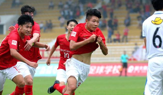 谭凯元在U17冠军赛上打进三球