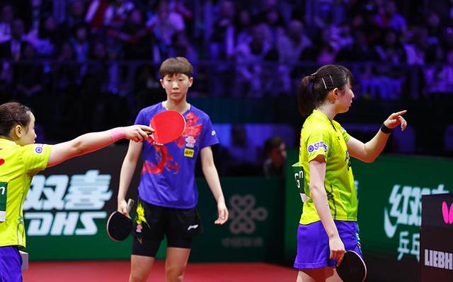 世乒赛女双决赛日本对判罚有争议