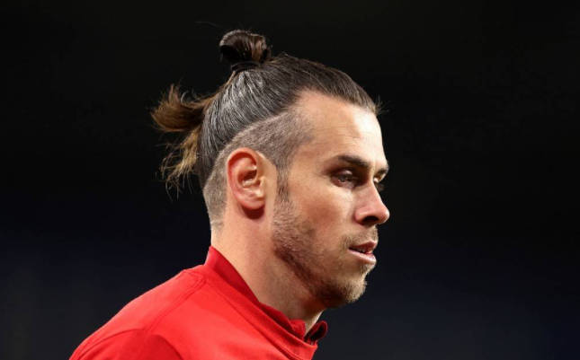 贝尔比目鱼肌受伤，已抵达伦敦养伤