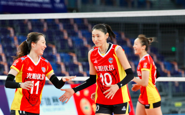 上海女排3-0辽宁夺排超开门红