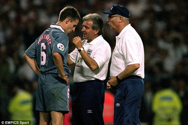 索斯盖特也曾在96年欧洲杯上罚丢了一粒至关重要的点球