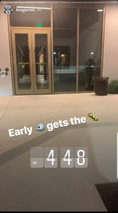 向湖人名宿致敬!詹姆斯凌晨四點現身湖人訓練館-黑特籃球-NBA新聞影音圖片分享社區