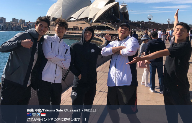 涉事球员之一佐藤卓磨与队友