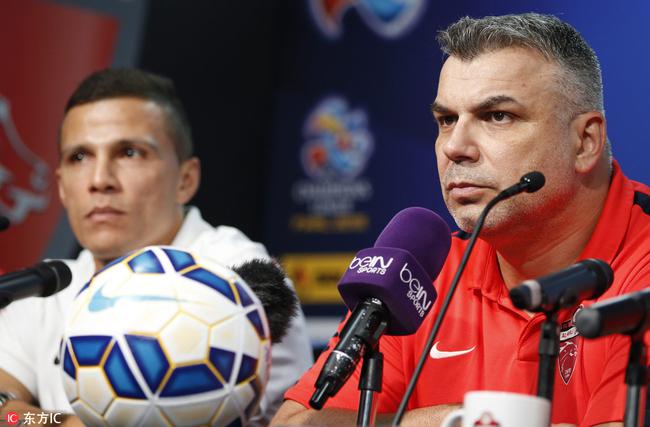 奥拉罗尤曾在迪拜看苏宁冬训 若进亚冠合同自动续约