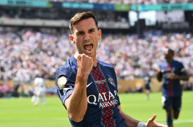 世俱杯半决赛大巴黎4-0横扫皇马