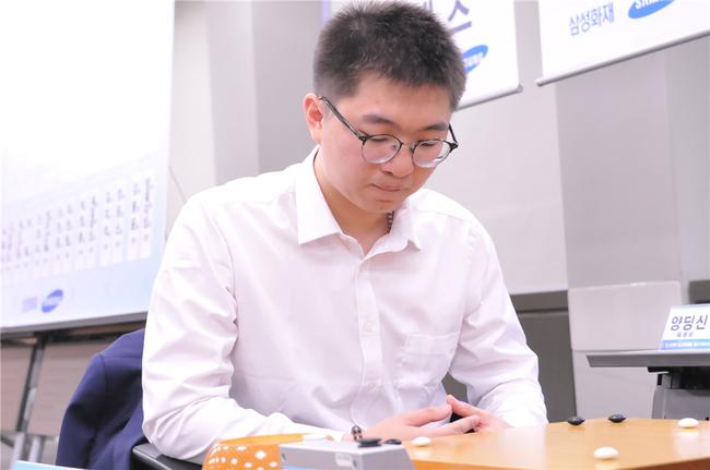 杨鼎新