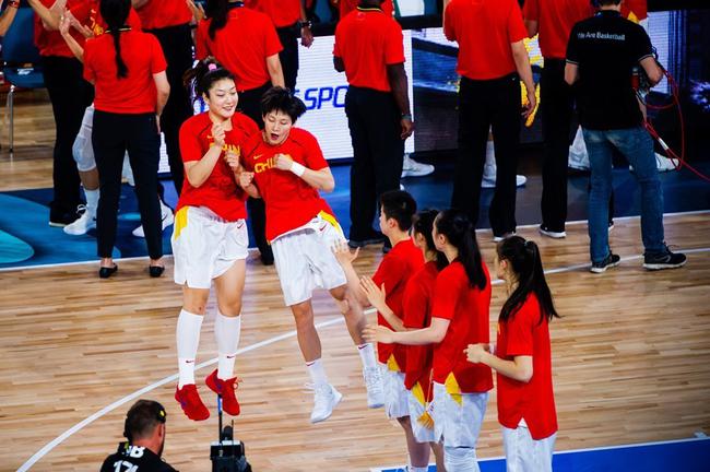 中国女篮击败日本