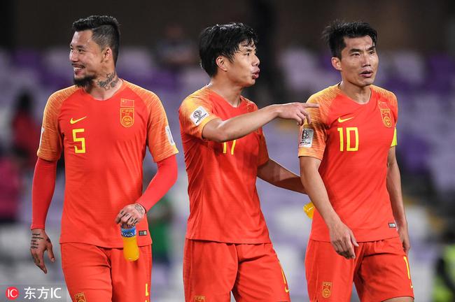 国足赢球代价有点大!张琳芃无缘战伊朗 8将已背黄