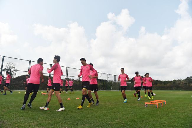 川媒:两支川足都迎来重大利好 引援已迫在眉睫