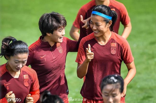 中国女足轻松备战