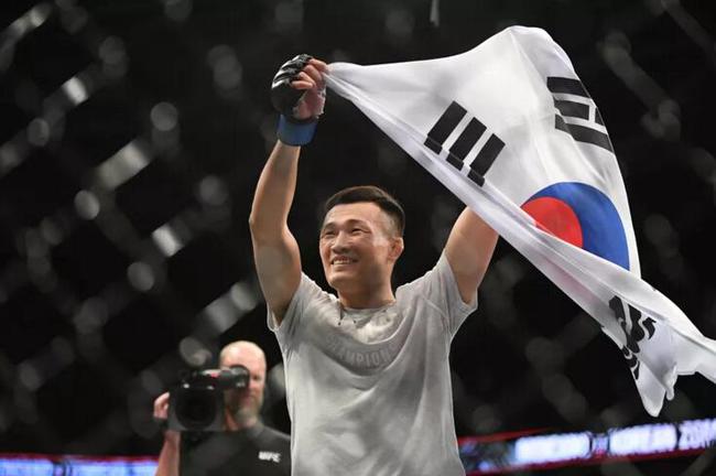 “韩国僵尸”郑赞盛58秒轻取莫伊卡诺