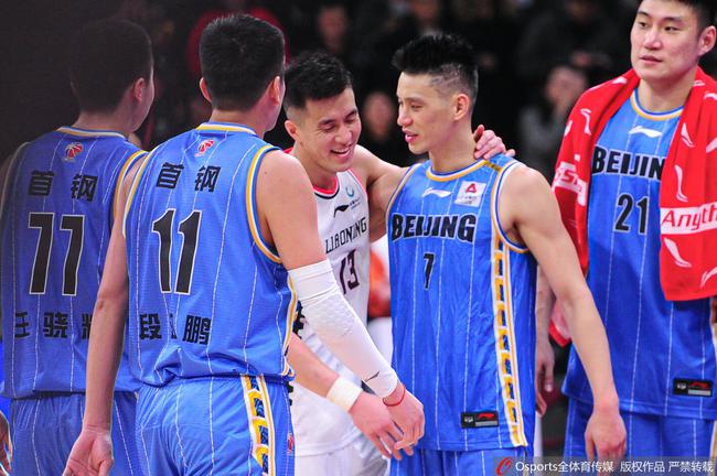 林书豪与郭艾伦