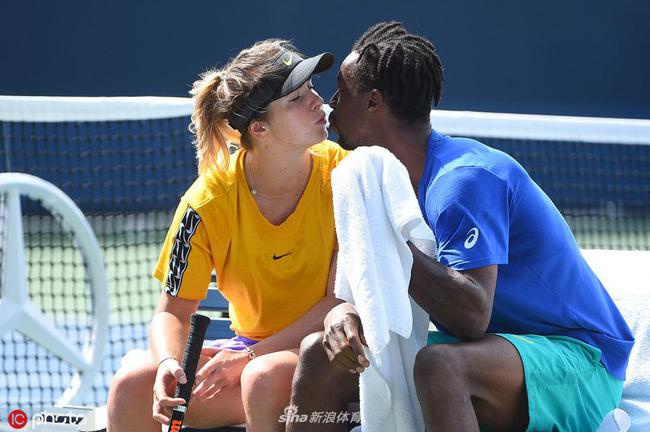 斯维托丽娜和孟菲尔斯