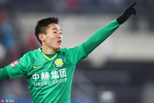 施密特谈提前换韦世豪:保护球员+给巴顿比赛机会