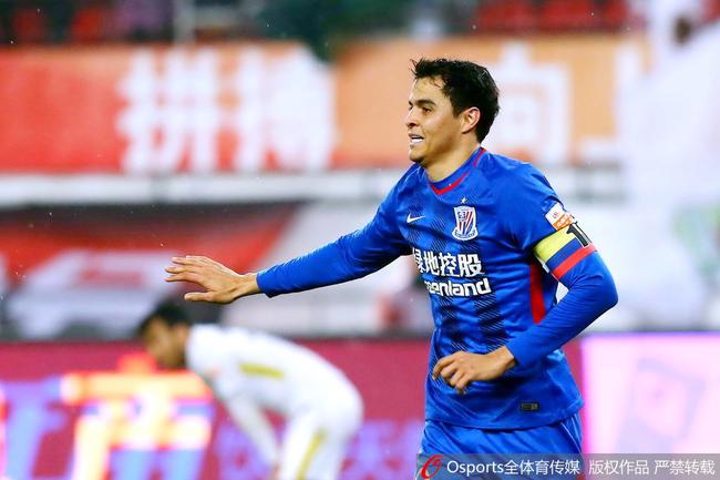 里程碑！莫雷诺打入申花队第1200球 福将一击制胜