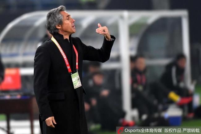 权健输德比后沮丧到都没谢场 有些失误索萨想不通