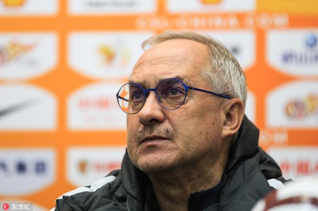 施蒂利克5场禁赛影响不大 苏宁换帅让他看到取分机会