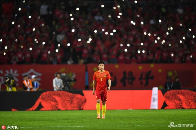 国足的武磊和俱乐部的武磊判若两人