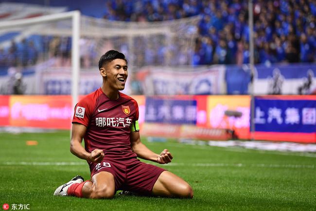 关于张呈栋与文身的故事:要听妈妈的话 1人最淘气