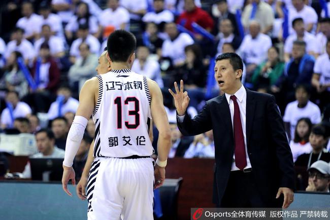 郭士强:郭艾伦并非顶撞教练 你信他敢顶撞我吗