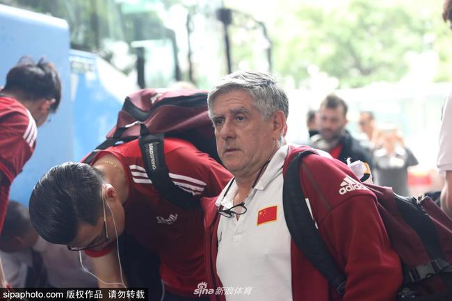 中国男排集结