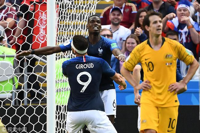 博格巴在对阵澳大利亚队时为法国打入致胜一球