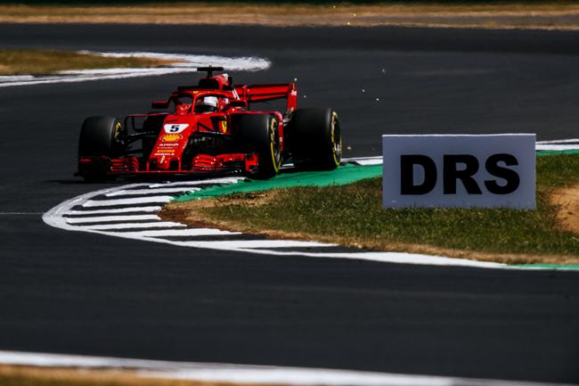 F1车手们普遍对银石赛道1号弯的DRS区域持批评态度