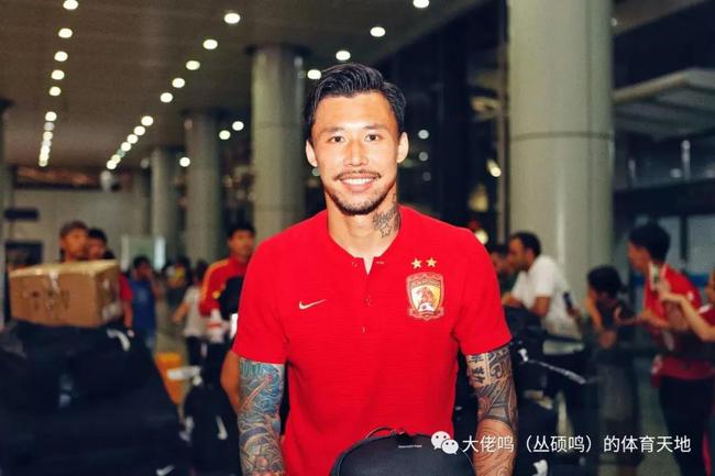 张琳芃回到国内