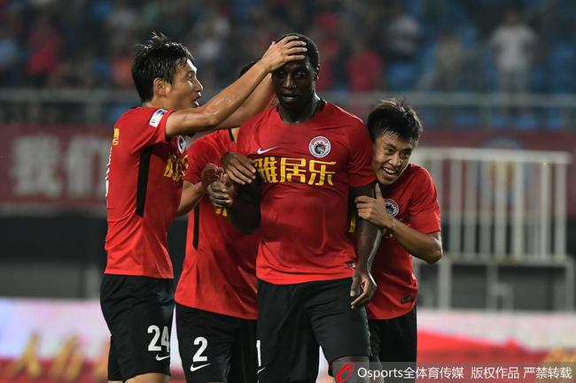 中甲-穆伦加头槌制胜 辽足1-0超越拿下辽宁德比