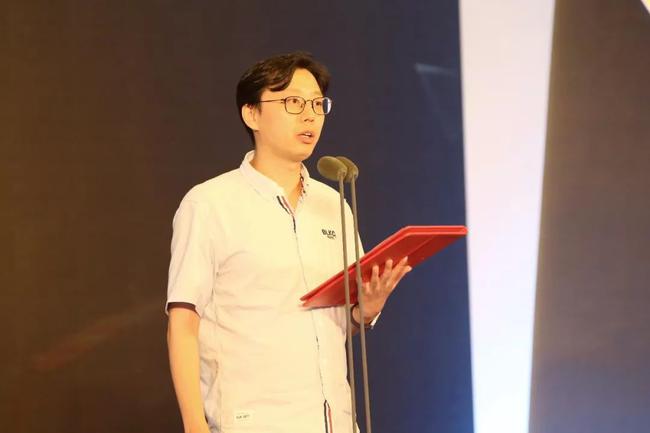 腾讯天美j3暨全军出击制作人 刘谦