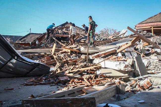 地震给当地造成了巨大的破坏