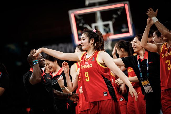 李梦是中国女篮此役能够完成逆转的关键球员