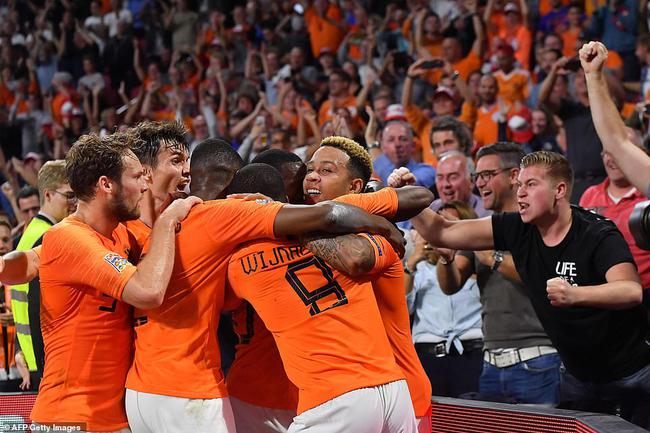 荷兰3-0胜德国