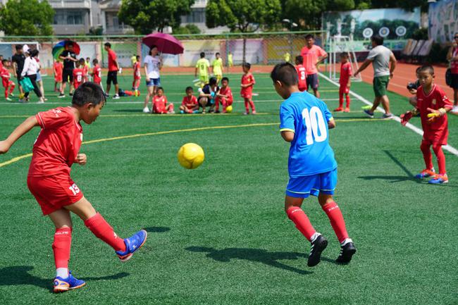 上海城市业余联赛五人制足球赛盛宴 五星播巅