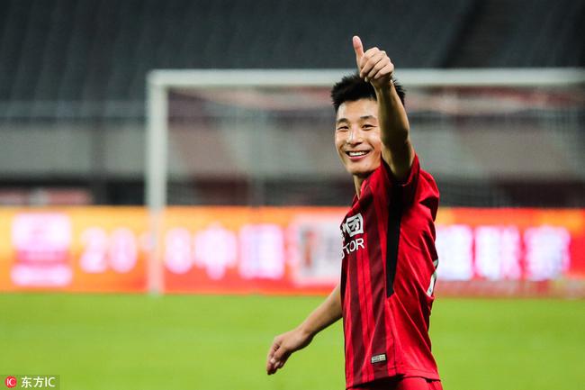 武磊:最大梦想是上港夺冠 个人进球要排冠军之