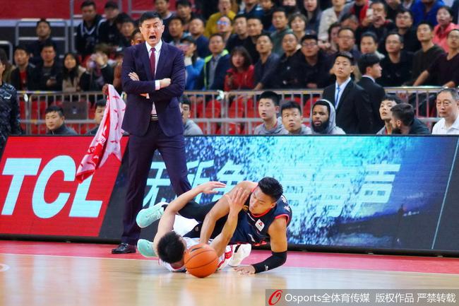 广东苦战获胜