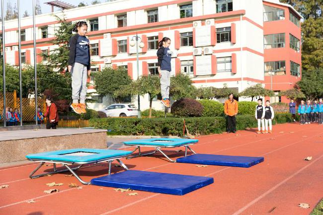 徐汇青少体与上海小学强强联手合作办训，把训练送入学校