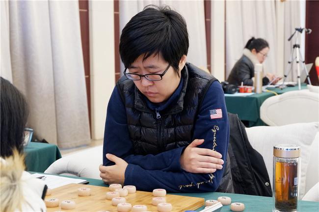 王琳娜加冕象棋女子名人