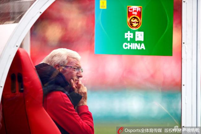 里皮身后,国足一地鸡毛