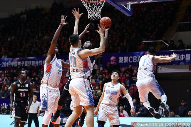 广东队与深圳队的半决赛首战将在今晚进行