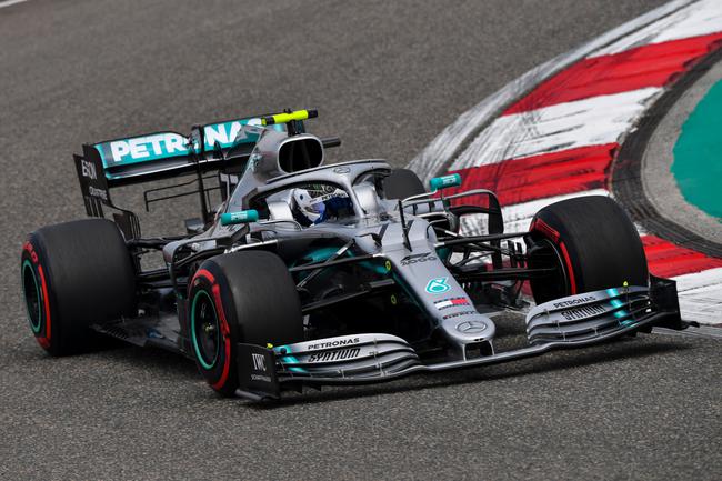 博塔斯力压汉密尔顿拿到F1中国站杆位