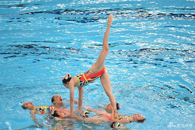 花游集体中国摘金