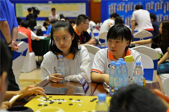 上海中国天楹队女棋手