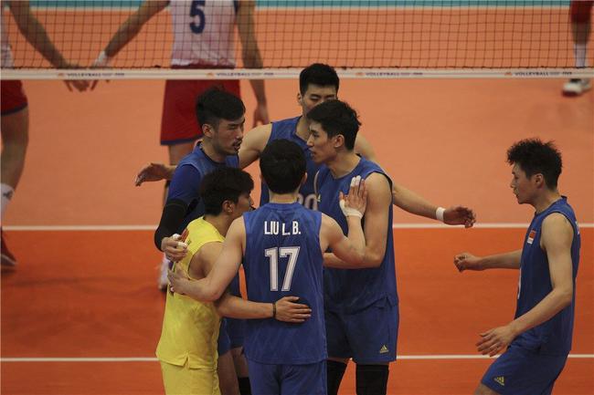 中国男排1-3负塞尔维亚