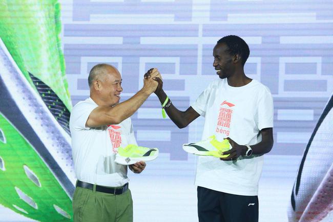 李宁“飞电”“天马”正式发布