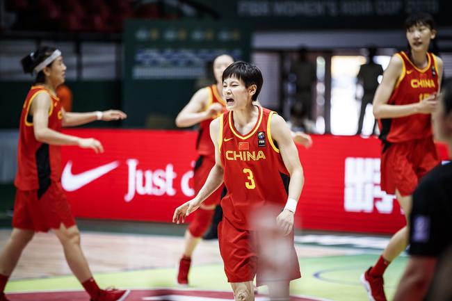 中国女篮力克世界亚军澳大利亚