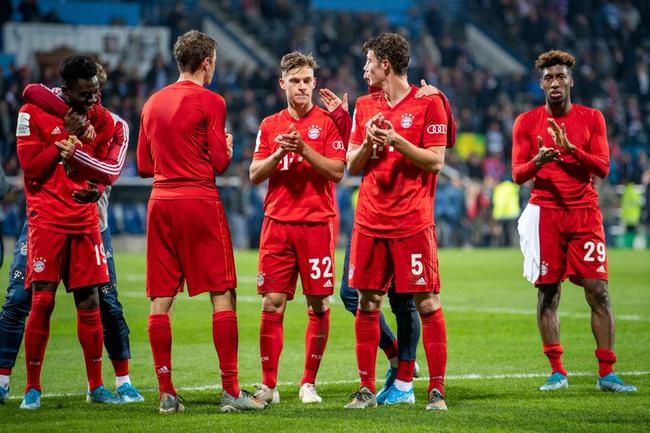 德国杯-格纳布里扳平 穆勒造红牌+绝杀 拜仁2-1